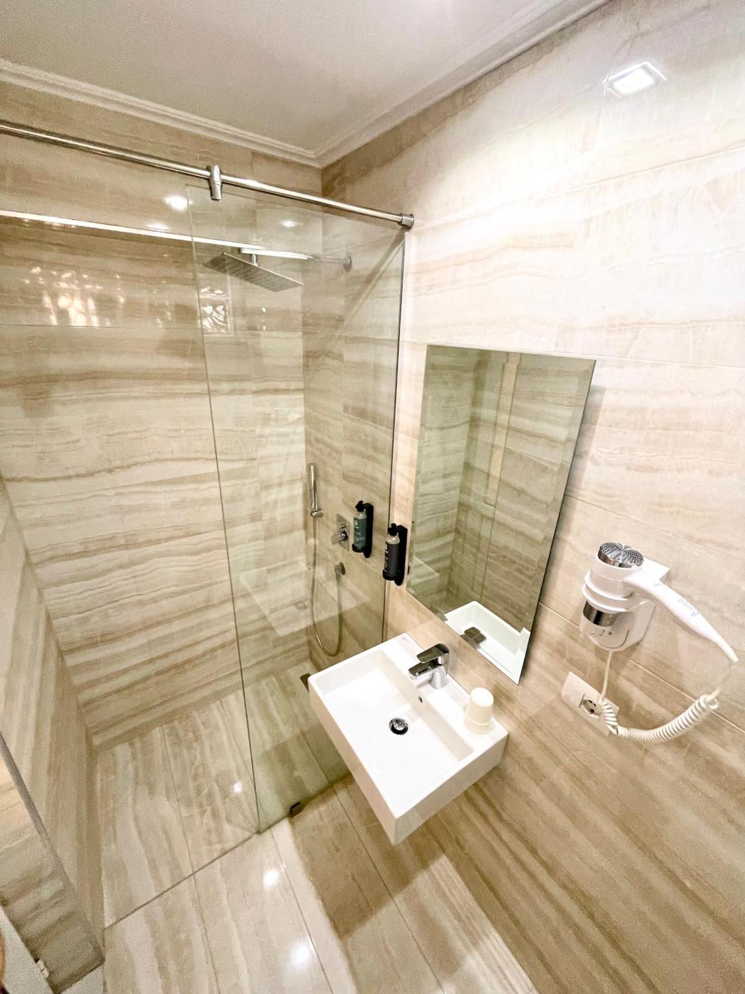 Hotel Aulona Saranda Zewnętrze zdjęcie