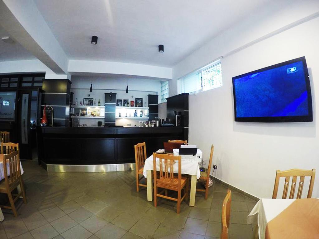 Hotel Aulona Saranda Zewnętrze zdjęcie